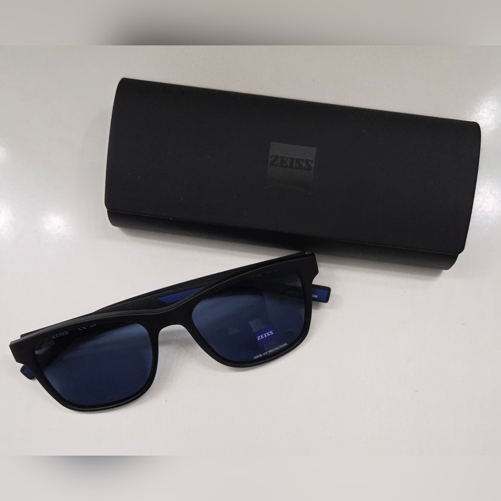 Zeiss LightPro Polarized Sunglasses Black Blue Lens NWT w/ Case - Picture 9 of 11